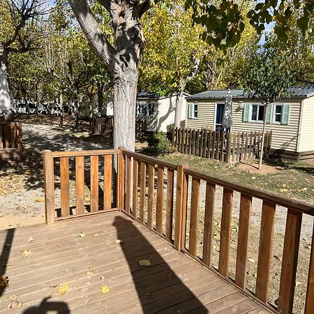 Camping Bungalow El Llac De Banyoles Porqueres Buitenkant foto