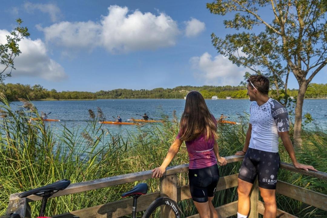 Camping Bungalow El Llac De Banyoles Porqueres Buitenkant foto
