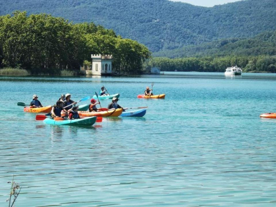 Camping Bungalow El Llac De Banyoles Porqueres Buitenkant foto